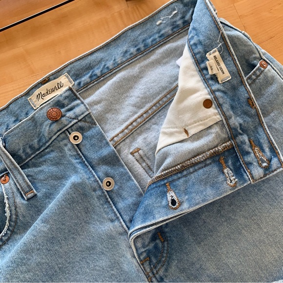 Madewell Relaxed Denim Shorts Cut Offs Jean  Light Wash Button Fly Size 30 - Picture 6 of 10